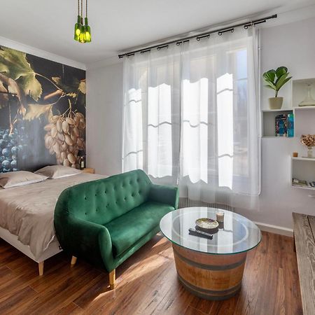 Suite Grand Cru - Spa & Terrasse Arveyres Exteriér fotografie